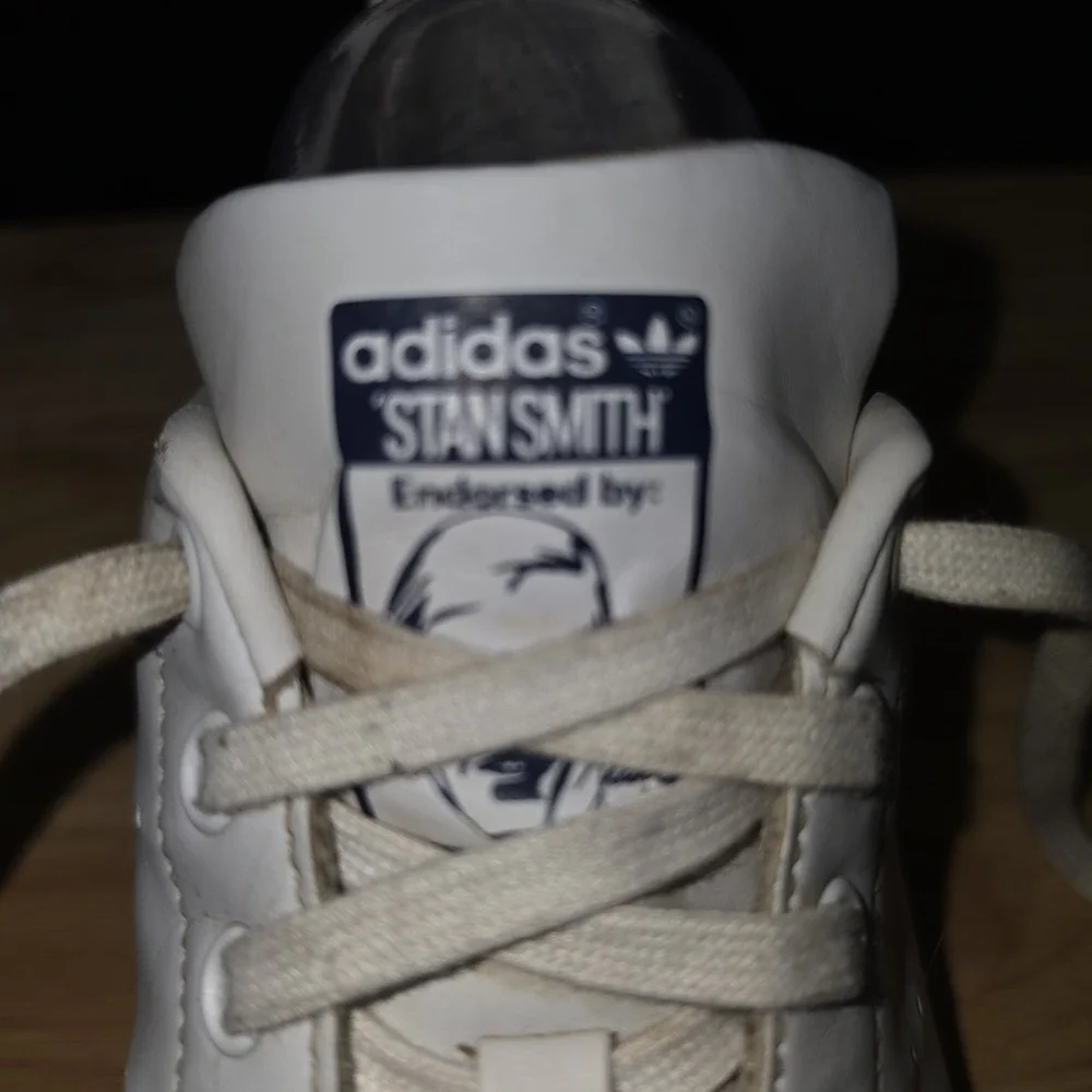 Adidas Men's Stan Smith Originals, Size 8 1/2  White/Navy Blue, FX5501